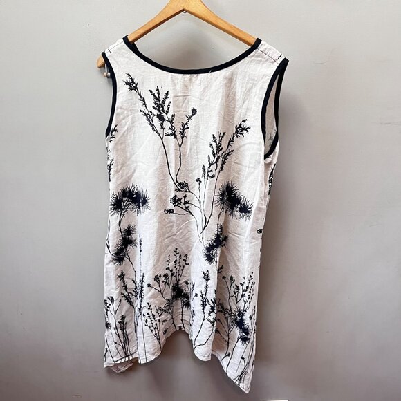 Bodil S Sleeveless Floral Print White & Black Linen Tunic Lightweight & Flowy De - Picture 3 of 4